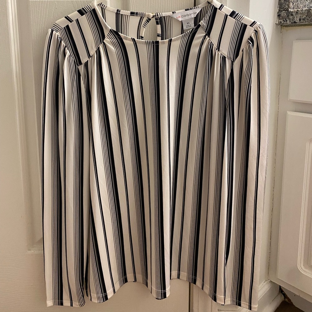 Liz Claiborne Long Sleeve Blouse